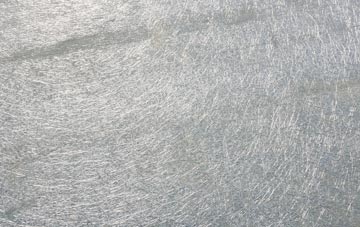 Rhewl laminate fibreglass or shingles?